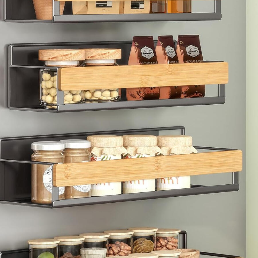 Rangement-epices-magnetique Rangement épices magnétique pour gagner de la place dans la cuisine